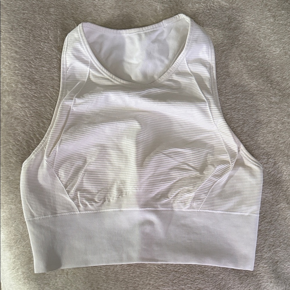 Lululemon EBB to Train Bra - Size 8